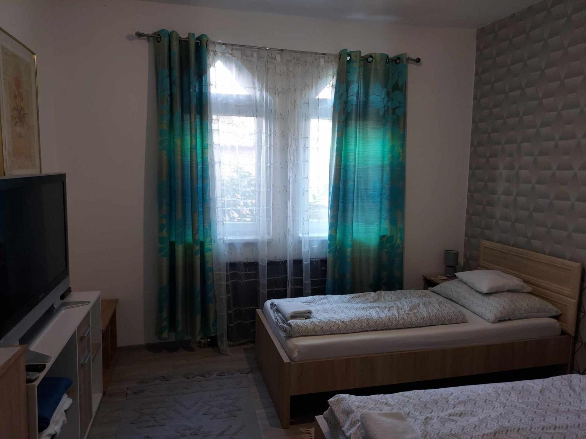 Petra Vendeghaz Hotel Szekszard Bagian luar foto